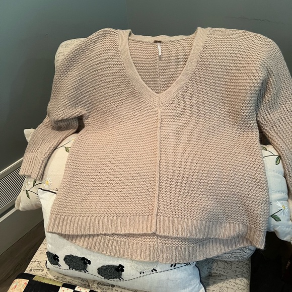 Free People Sweater, Alpaca/ Wool blend, OS fit - Picture 2 of 5